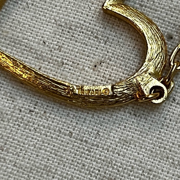 Trifari Vintage Gold Heart Necklace;16” long - Picture 3 of 5